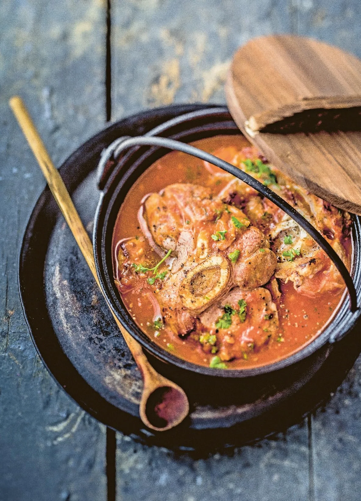 One Pot: 100 simple recipes to cook together