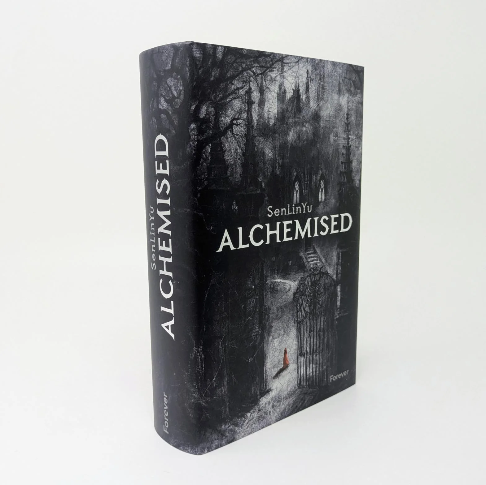 Alchemised English Edition: The global dark fantasy sensation, with sprayed edges