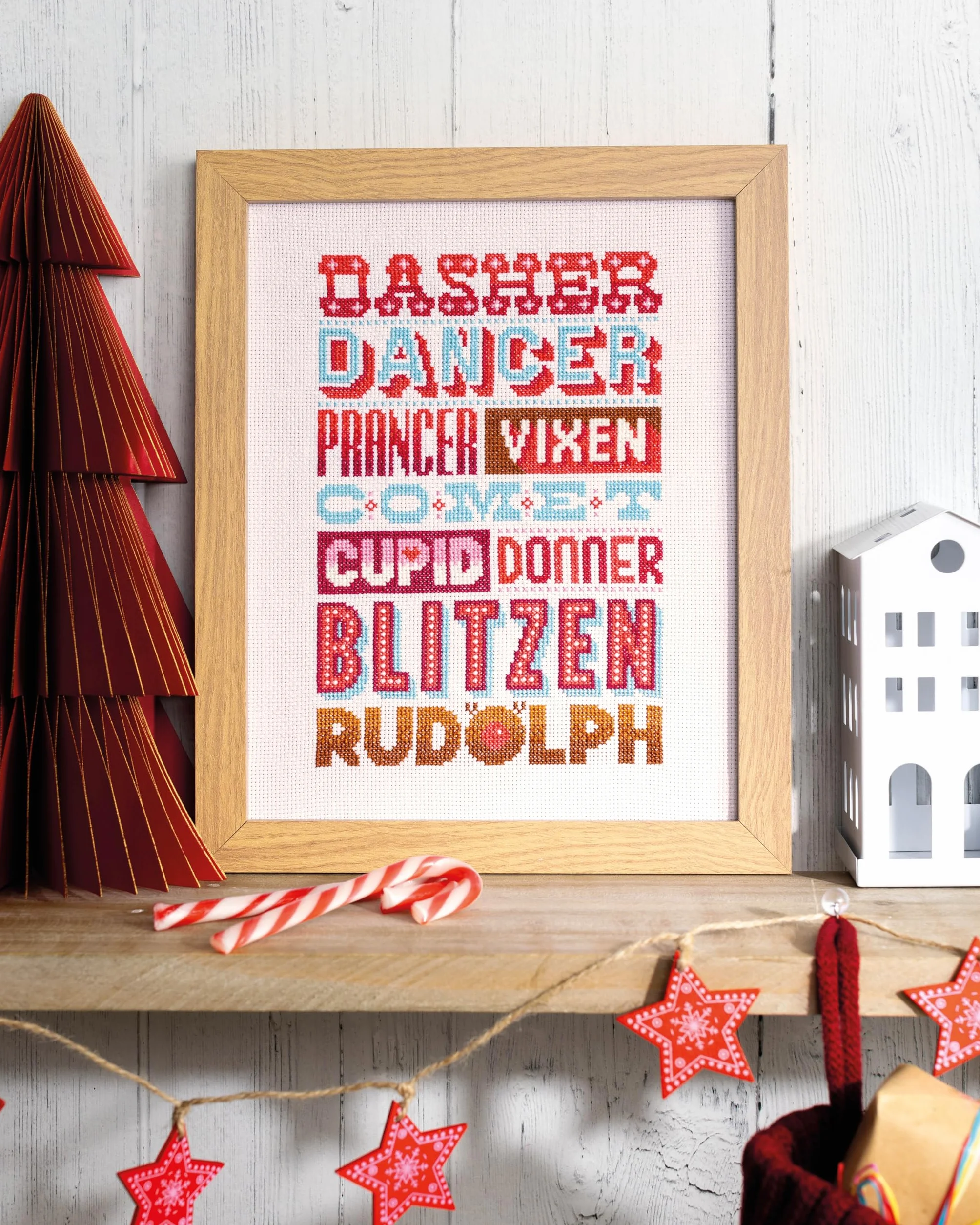 Merry Stitchmas: 24 Fun and Festive Cross Stitch Designs