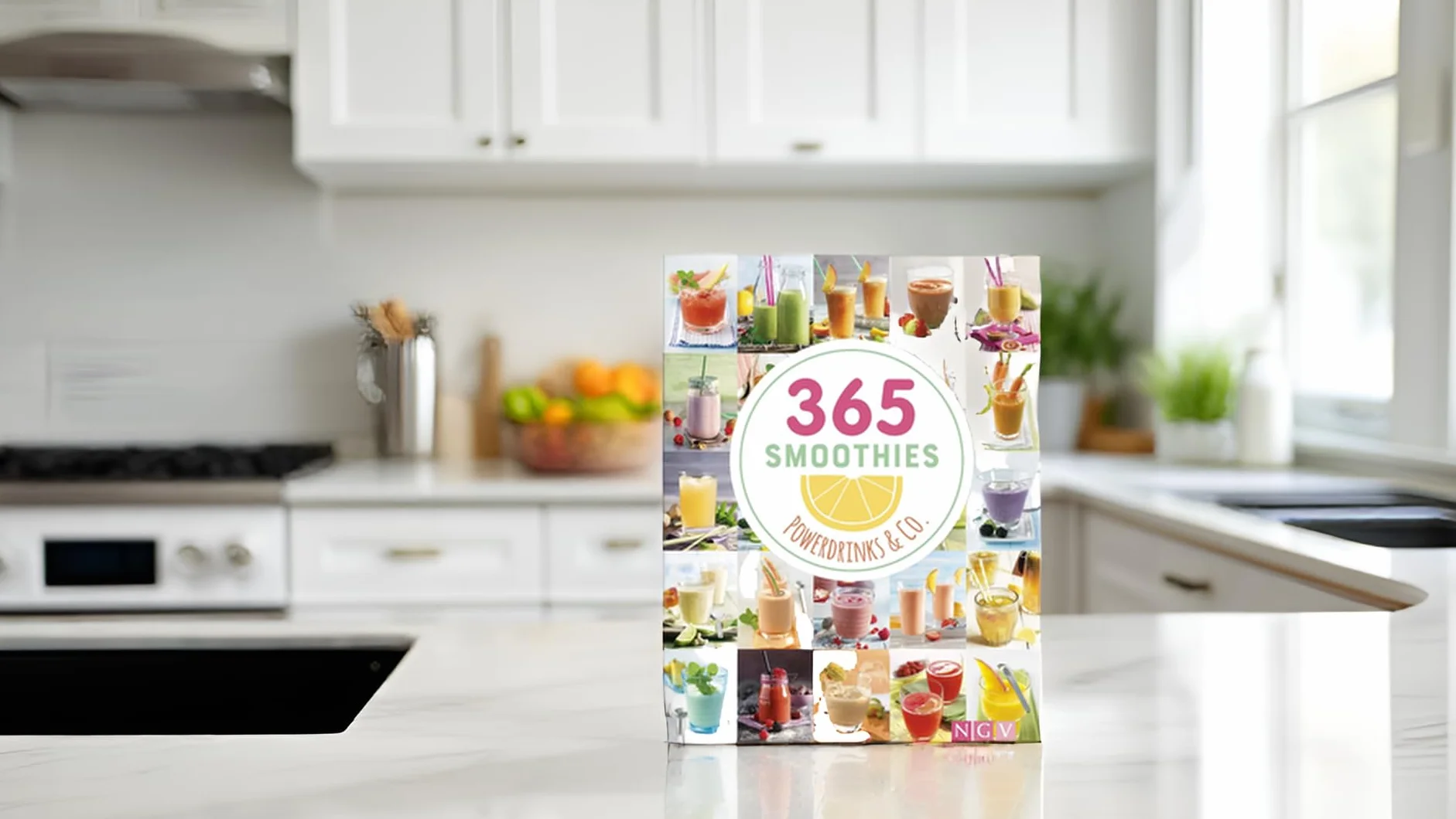 365 Smoothies, Powerdrinks & Co.: Smoothie Buch mit Rezepten für Shakes, Säfte, Limonaden, Detox-Wässer, Smoothie Bowls & Entsafter