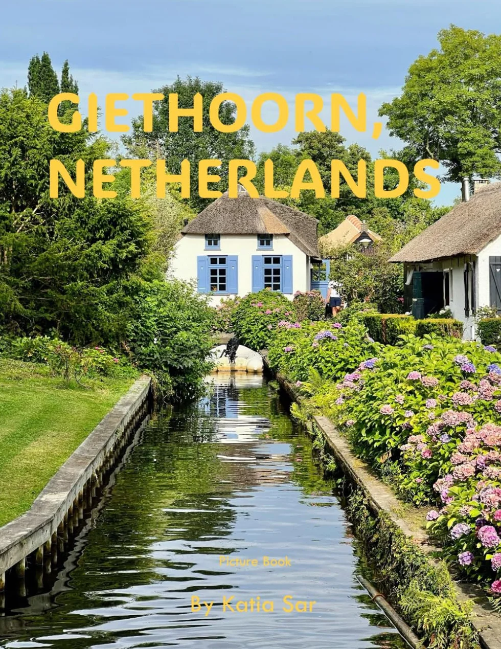 Giethoorn , Netherlands: A Perfect Coffee Table Picture Book - Travel and Tourism lovers.