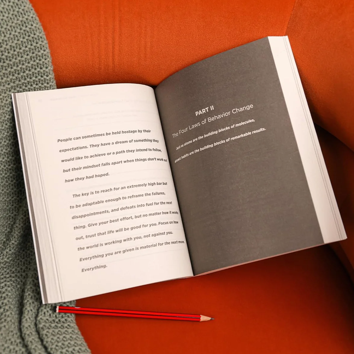 The Atomic Habits Workbook: Official Companion to the #1 Worldwide Bestseller - Simple Exercises for Building the Life You Want