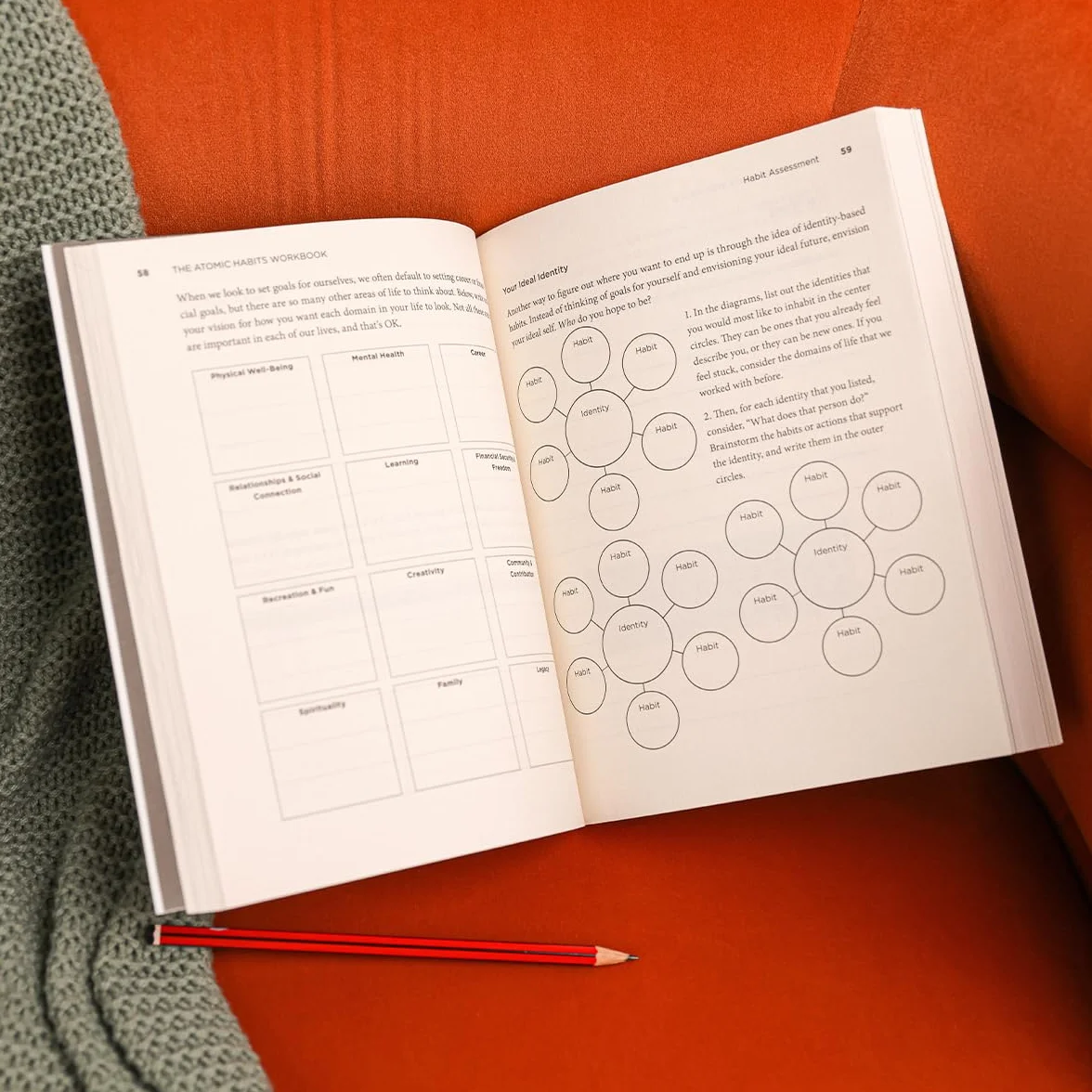 The Atomic Habits Workbook: Official Companion to the #1 Worldwide Bestseller - Simple Exercises for Building the Life You Want