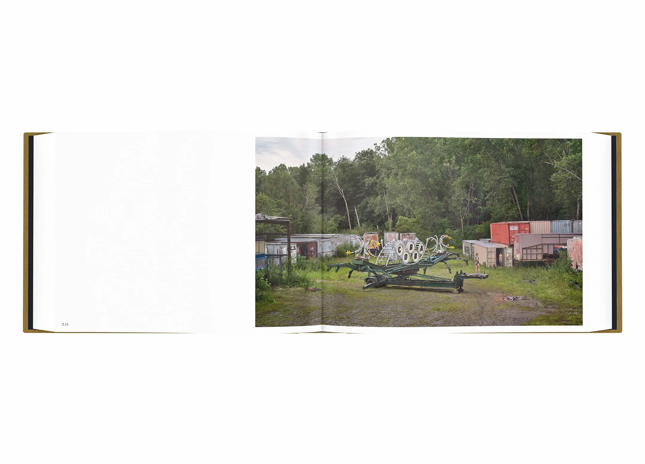 Gregory Crewdson Alone Street /anglais
