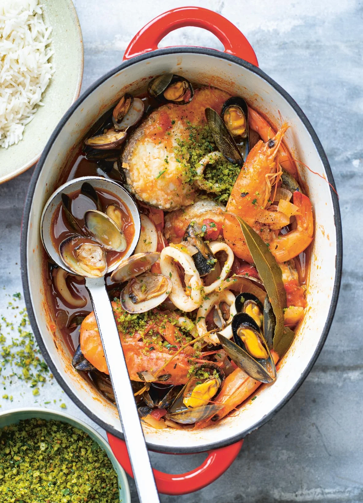 One Pot: 100 simple recipes to cook together