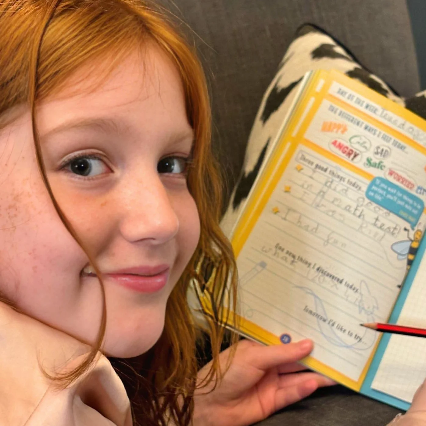 Happy Confident Me: Daily Journal - Gratitude and Growth Mindset Journal That Boosts Children's Happiness, Self-Esteem, Positive Thinking, Mindfulness and Resilience