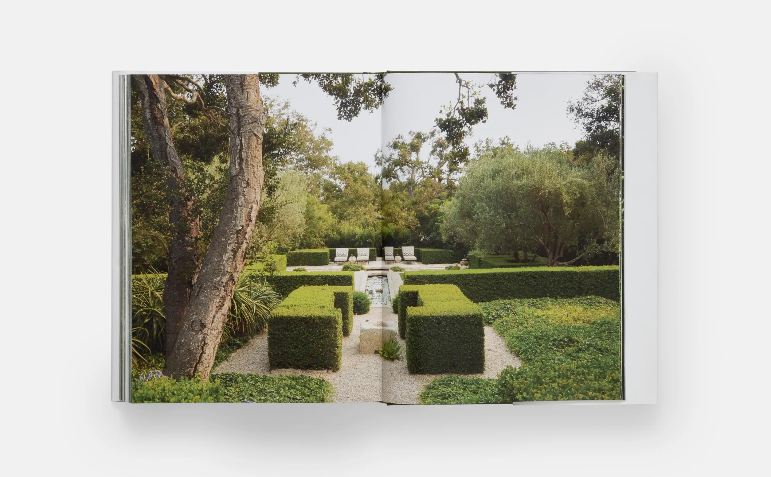 Glorious Gardens: Private Edens of the World's Leading Interior Designers