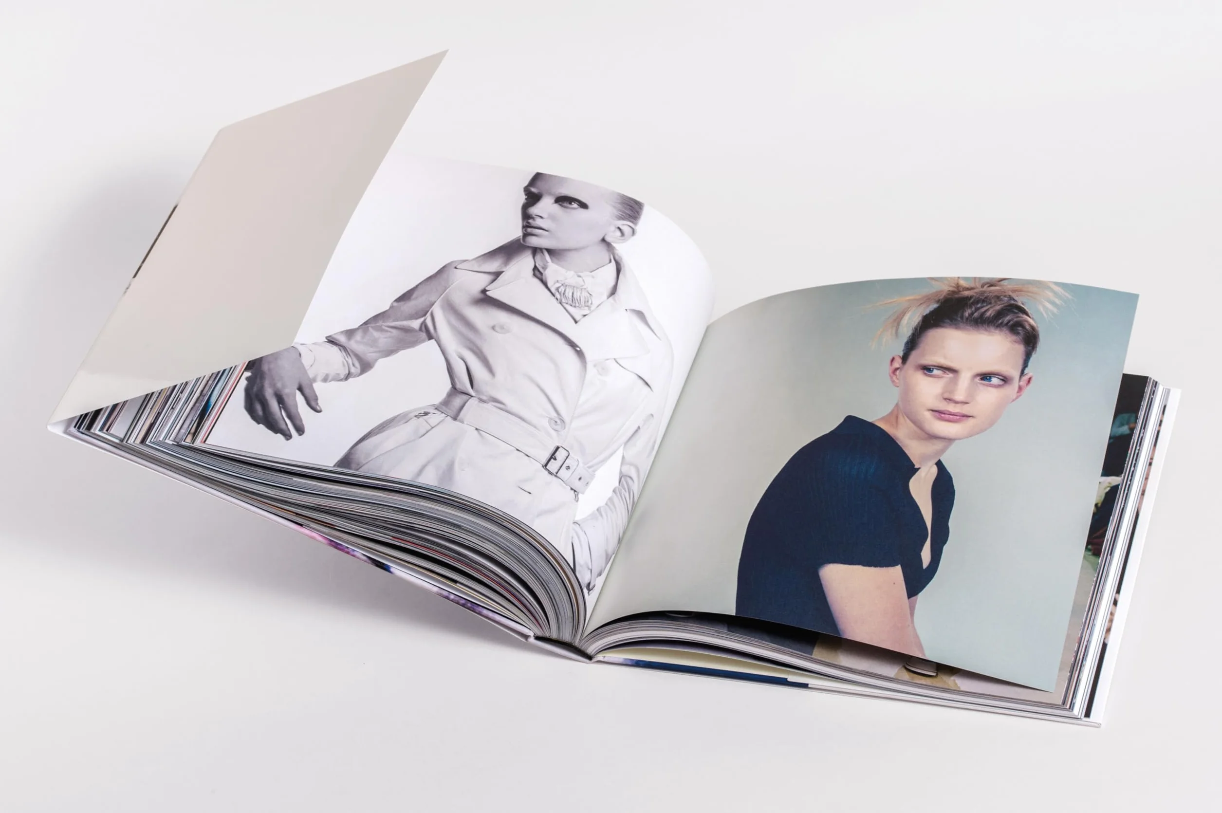 Jil Sander by Jil Sander: Exclusive compilation, artistically curated and designed, produced with folds, scores and printed foils [English edition]